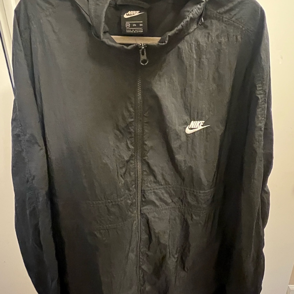 Nike Men's Black Windbreaker Jacket